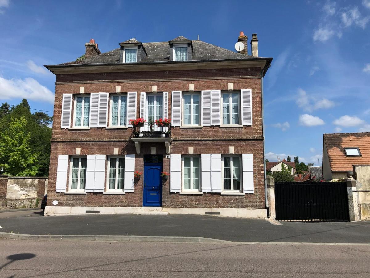 Maison Quatre Freres ลูวิเยร์ ภายนอก รูปภาพ